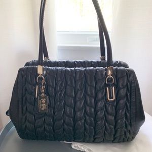 Coach Shoulder Bag 👜